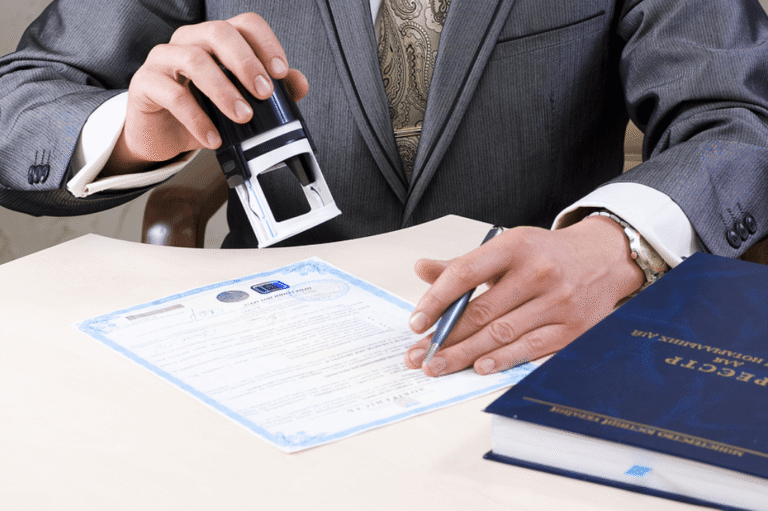 When to Use Certified Document Translation Services