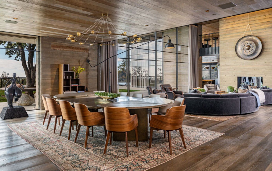 How to Choose Custom Furniture for Hotels and Villas